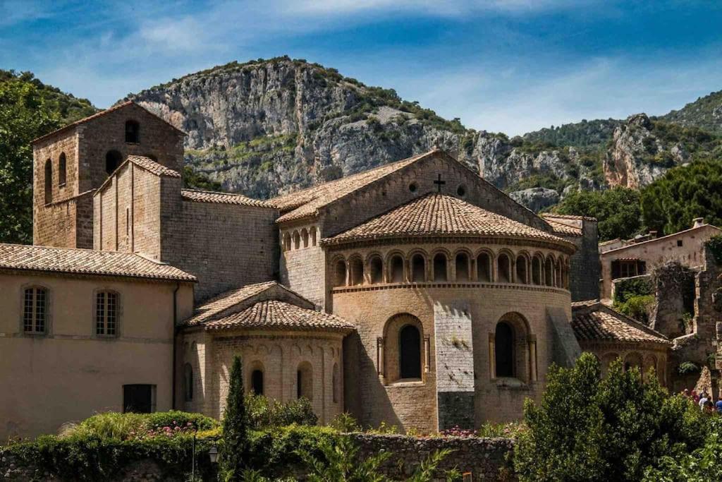 Maison Avec Exterieur Proche Saint Guilhem Le Desert מראה חיצוני תמונה