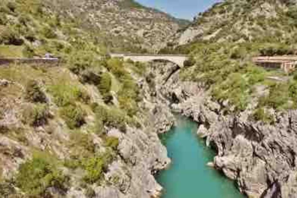 Maison Avec Exterieur Proche Saint Guilhem Le Desert מראה חיצוני תמונה